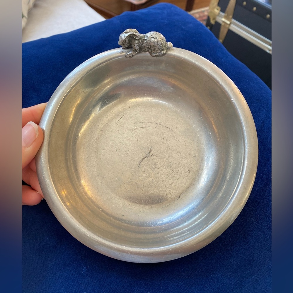Elegant Pewter Decorative Bowl with Rabbit Detail - Perfect for Spring Holidays